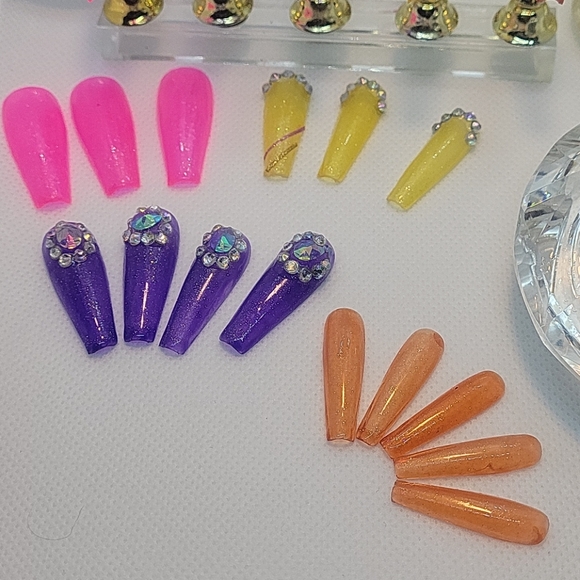 BLINGALICIOUS! PRESS ON NAILS - Picture 3 of 9